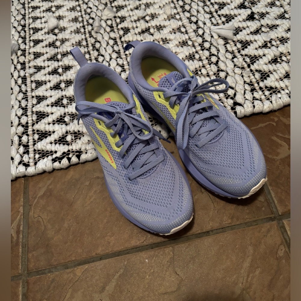 Brooks Womens Revel 6 1203861B557 Purple Running Shoes Sneakers Size 8 B